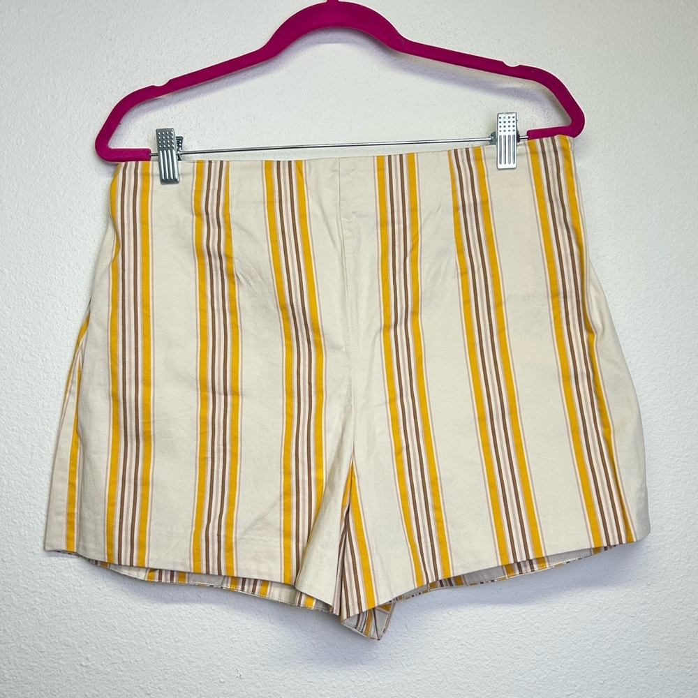New! Abercrombie & Fitch Yellow Striped Pull On High Waist Side Zipper Shorts LG - Picture 2 of 9